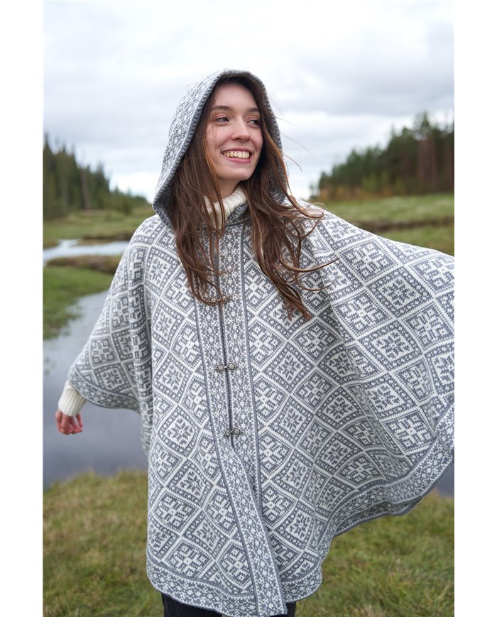 Muhu woolen poncho